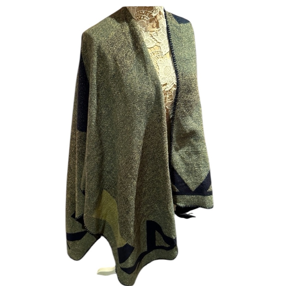 Blanket shawl wrap
